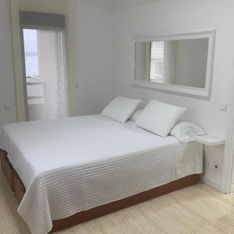 2 Habitaciones con vistas y 2 Terrazas en Primera Linea Playa Samil - Apartamento de 2 dormitorios - 14