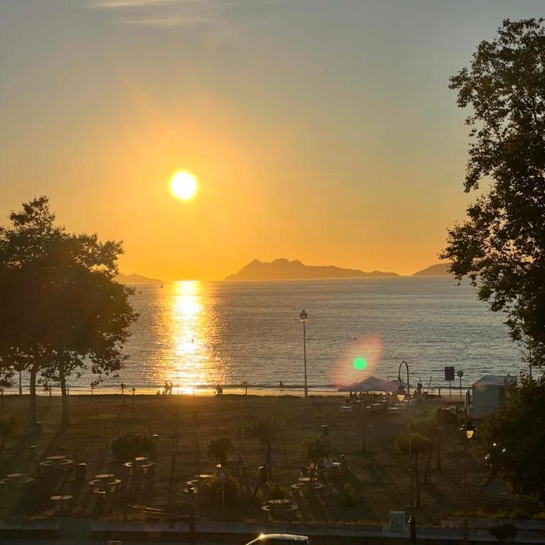 2 Habitaciones con vistas y 2 Terrazas en Primera Linea Playa Samil - Apartamento de 2 dormitorios - 1