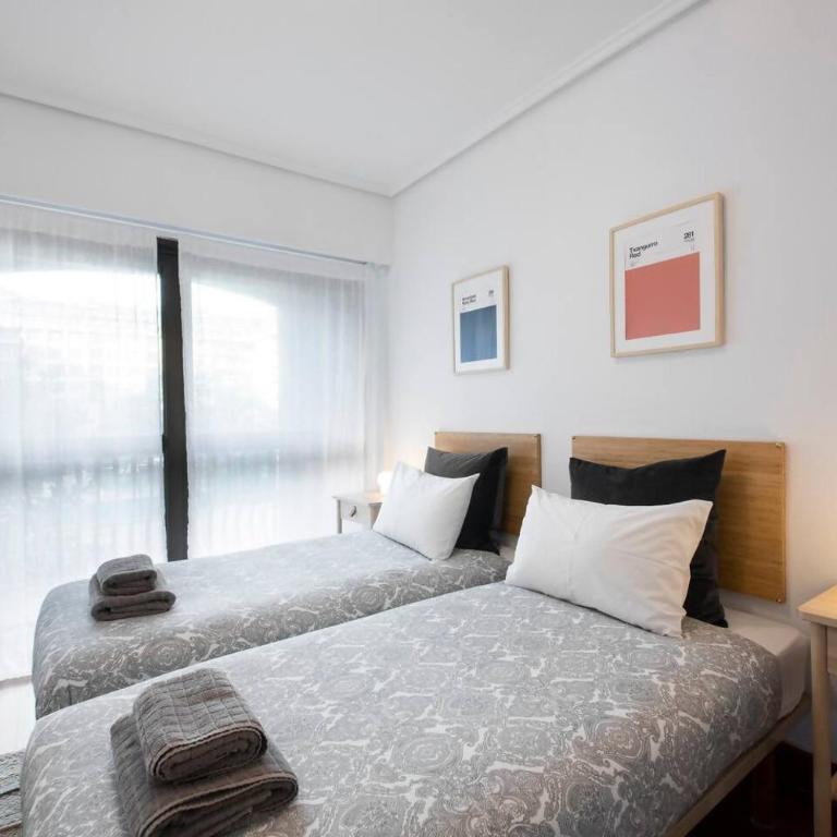 Apartamento agradable con parking en Gros - Apartamento de 2 dormitorios - 2
