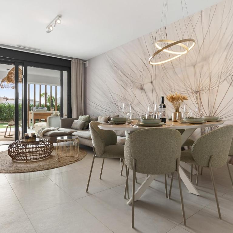 ViVi Homes - Sublime Close to the beach, Garden, Pool & Hot Tub - Three-Bedroom Deluxe Apartment - 12