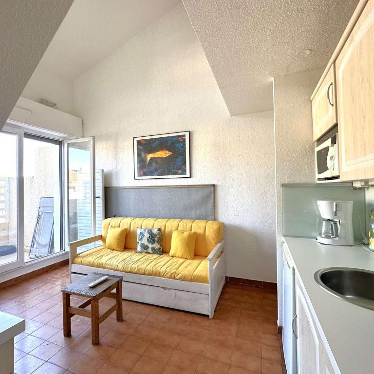 HYEVASS Studio pour 4 personnes proche de la plage des Salins situé à Hyères - Apartment mit 1 Schlafzimmer - 2