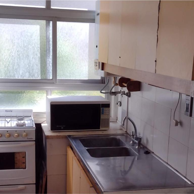 Departamento 3 ambientes a 3 cuadras del mar - Two-Bedroom Apartment - 13