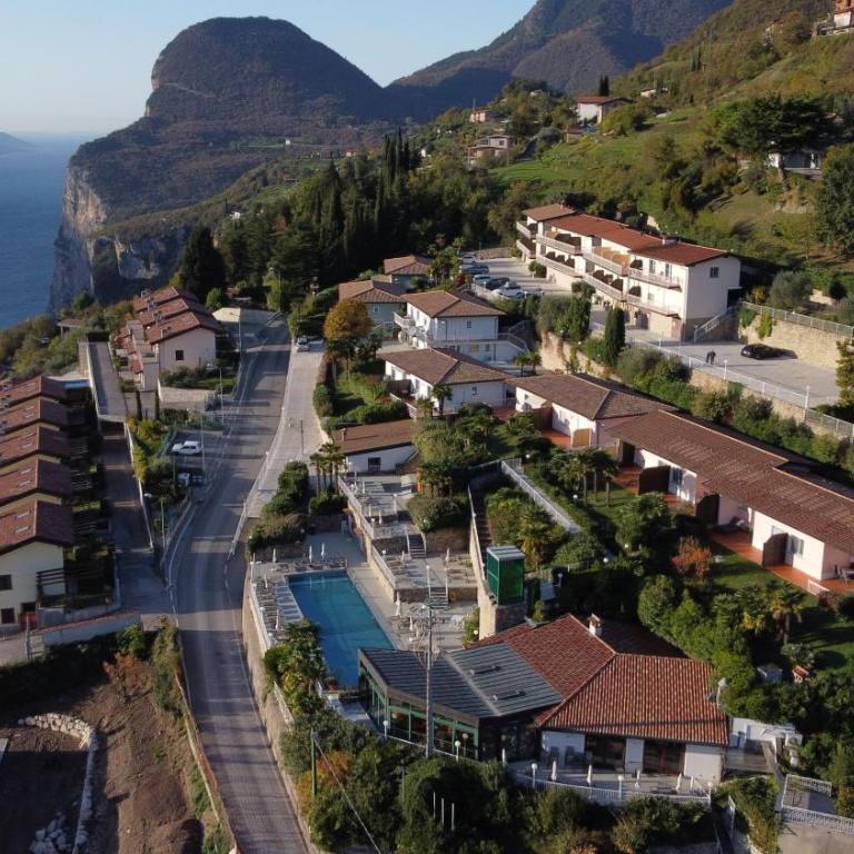 Piccola Italia Residence - Tremosine sul Garda - Appartamento con Vista Lago - 3