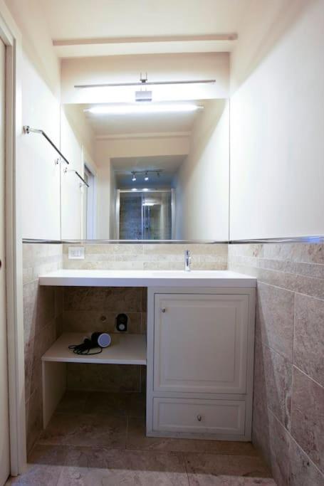 Ampio bilocale centralissimo, Firenze - Appartamento con 1 Camera da Letto - 11