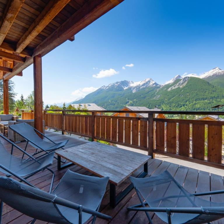 Serrechevalierholidays Chalet Piscine chauffée&Spa, jardin, billard, ping-pong, baby-foot 18 personnes - Maison 6 Chambres - 52