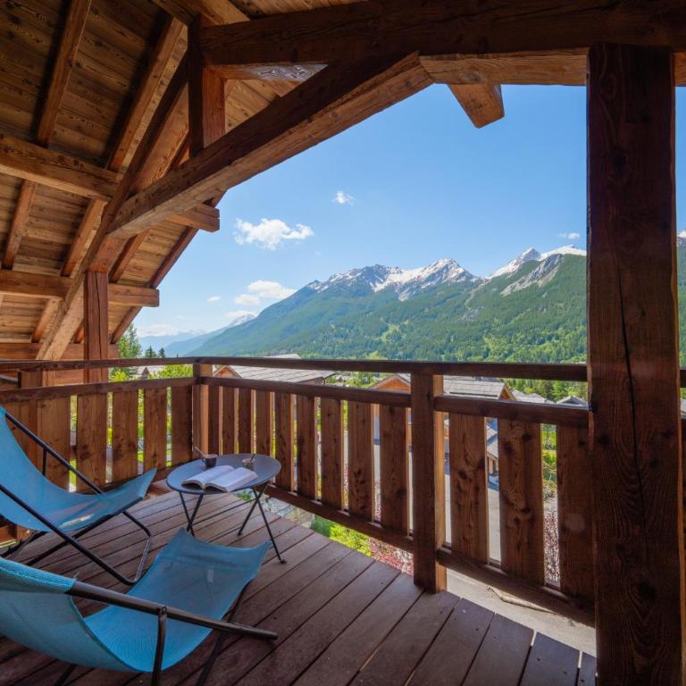 Serrechevalierholidays Chalet Piscine chauffée&Spa, jardin, billard, ping-pong, baby-foot 18 personnes - Maison 6 Chambres - 69