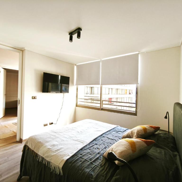 Depto a pasos Metro Ecuador - Apartamento Superior de 2 dormitorios - 2