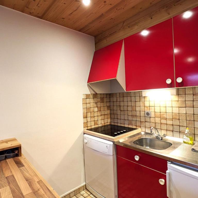 Appartement cosy 4-6 pers balcon, ski au pied, parking couvert - FR-1-459-27 - Apartamento (6 adultos) - 7