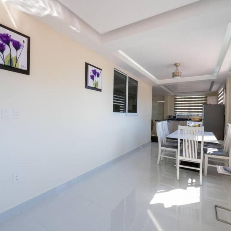 Departamento a 2 minutos de la playa - Apartamento de 3 dormitorios - 8