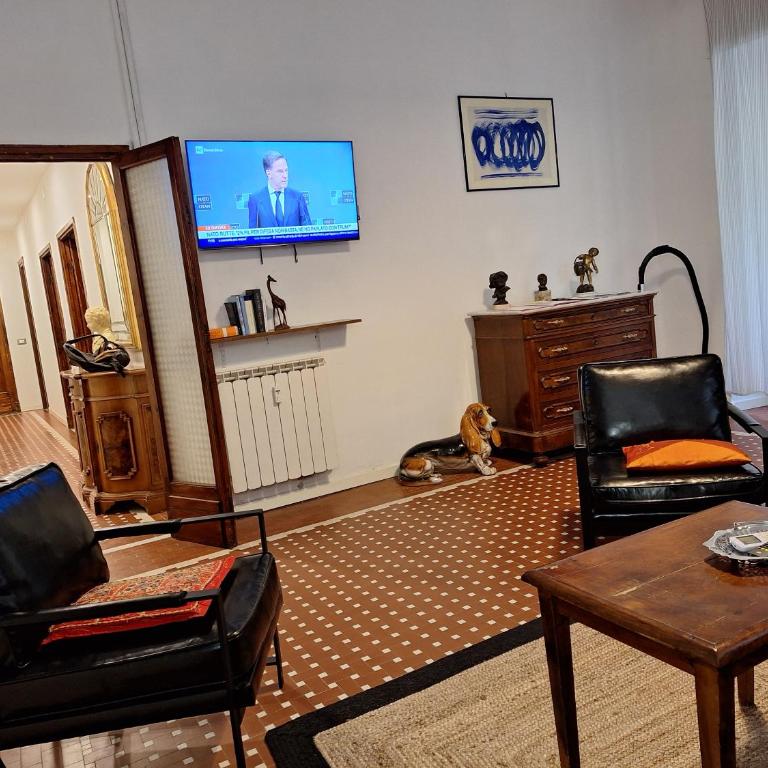A LA GARE - Two-Bedroom Apartment - 8