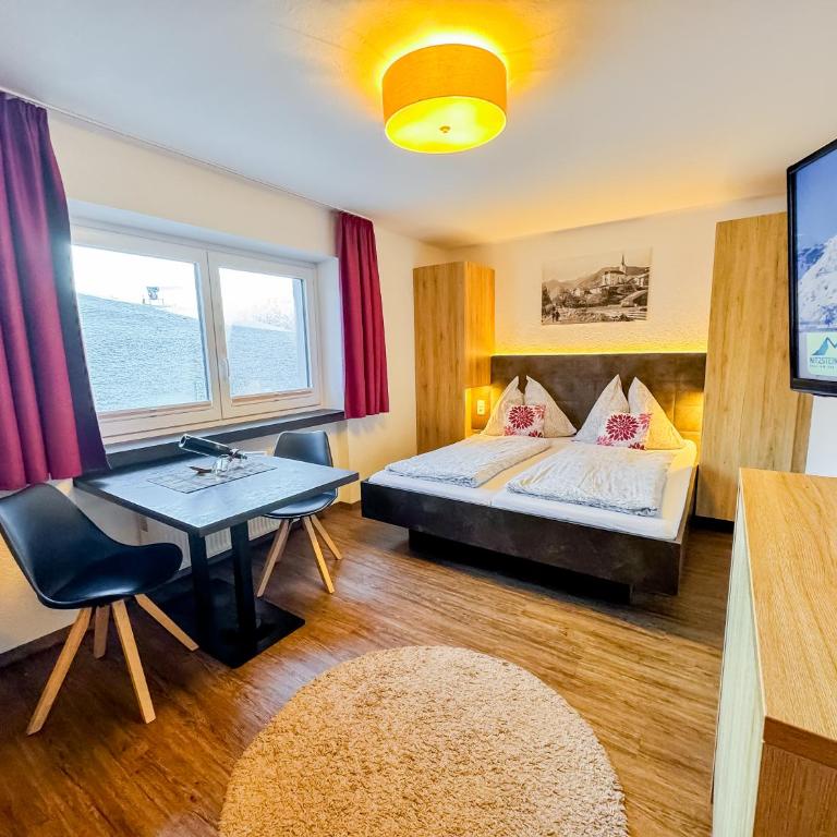 Appartement Bergfried Kaprun, Ski-in Ski-out, Sommerkarte und Panoramablick - Studio - 4