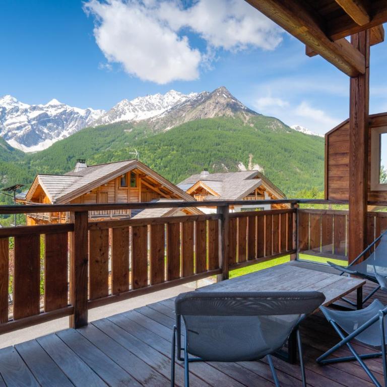 Serrechevalierholidays Chalet Piscine chauffée&Spa, jardin, billard, ping-pong, baby-foot 18 personnes - Maison 6 Chambres - 80