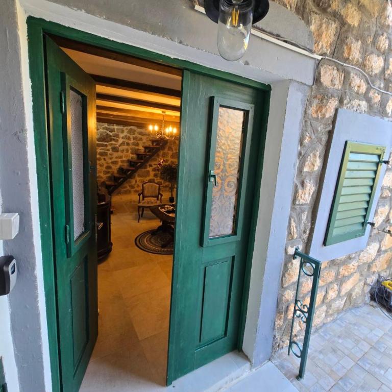 Old stone house Danka - Two-Bedroom Villa - 26