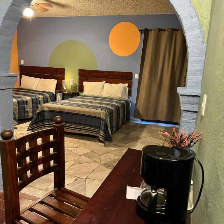 Hotel Camino de Allende - Habitación Doble con baño privado - 2 camas - 7