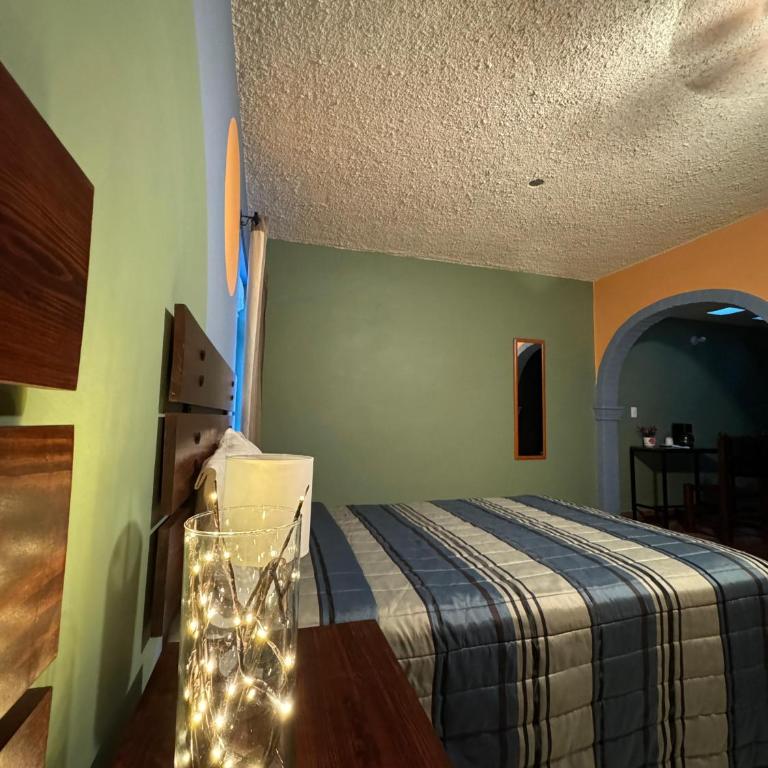 Hotel Camino de Allende - Habitación Doble con baño privado - 2 camas - 6