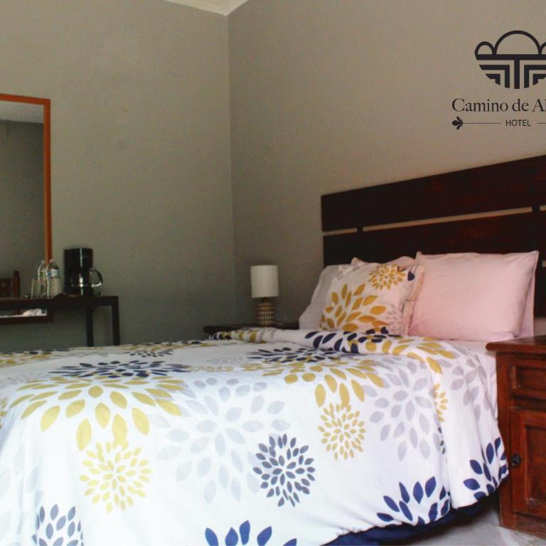 Hotel Camino de Allende - Habitación Doble con baño privado - 15