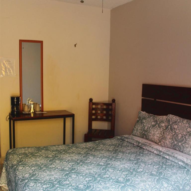 Hotel Camino de Allende - Habitación Doble con baño privado - 14