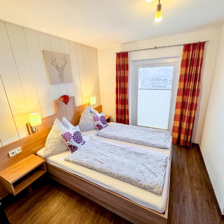 Appartement Bergfried Kaprun, Ski-in Ski-out, Sommerkarte und Panoramablick - Apartment mit 1 Schlafzimmer und Balkon - 2. Etage - 5