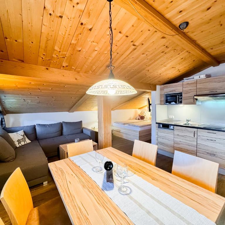 Appartement Bergfried Kaprun, Ski-in Ski-out, Sommerkarte und Panoramablick - Comfort Apartment mit 1 Schlafzimmer und Balkon - 2. Etage - 7