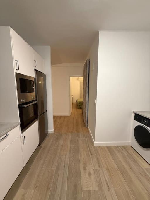 Vivienda renovada y céntrica - Two-Bedroom Apartment - 23