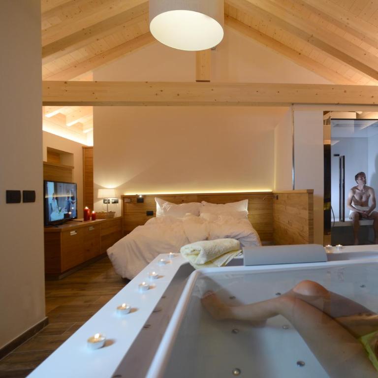 Vidor Resort - Suite con Vasca Idromassaggio e Balcone - 2