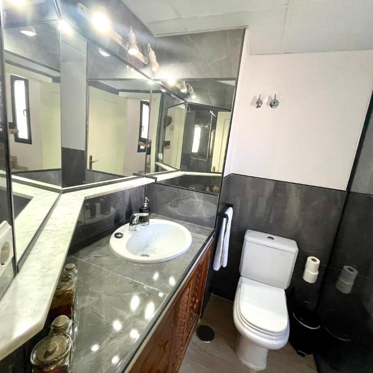 Geysotur Balcón del Puente Romano con Parking Gratis - Two-Bedroom Apartment - 7