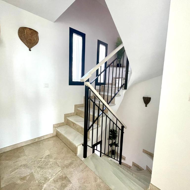 Geysotur Balcón del Puente Romano con Parking Gratis - Two-Bedroom Apartment - 12