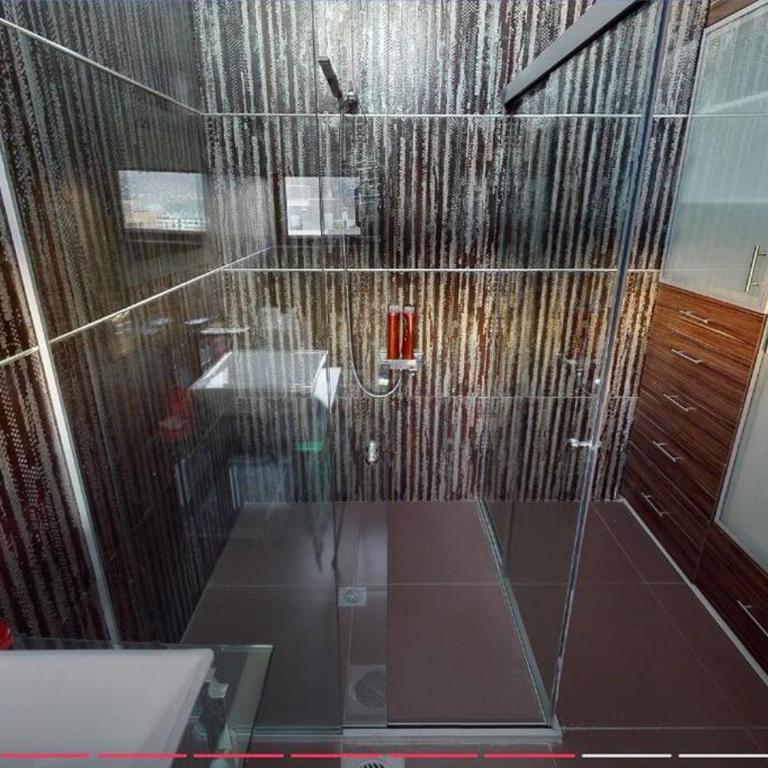 Luxurious Penthouse - Three-Bedroom Apartment - 2