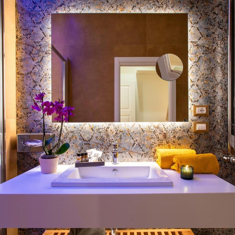 VentiSettembre Private Suites - Suite mit Kingsize-Bett und Balkon - 26