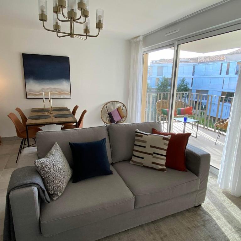 Fabulous Two-Bedroom Apartment with parking - Appartement - 1