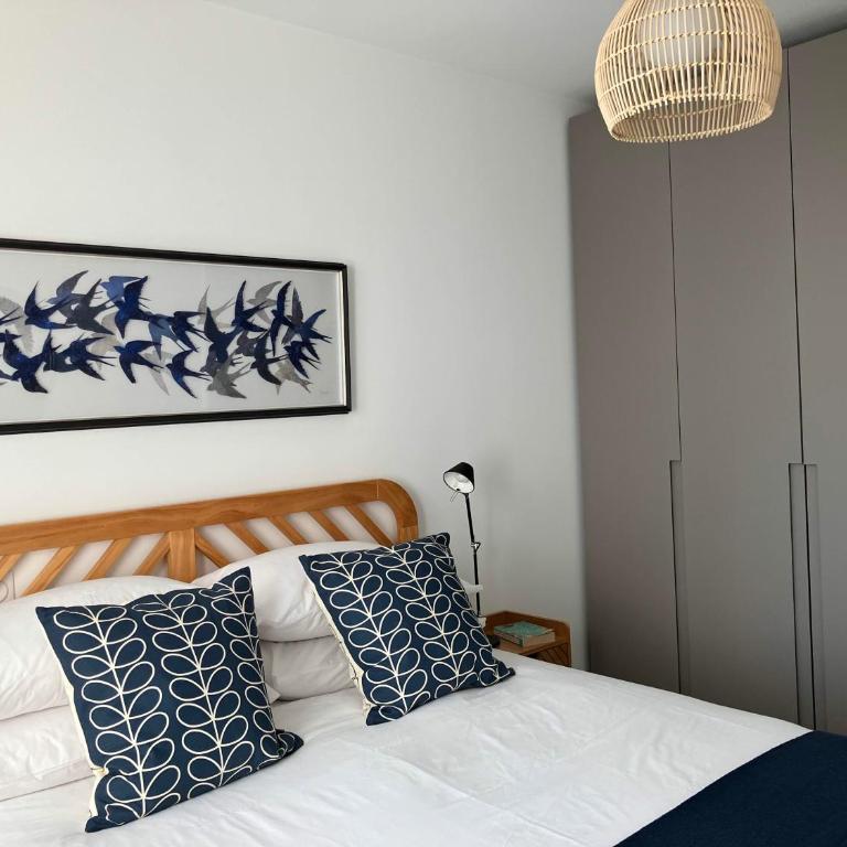 Fabulous Two-Bedroom Apartment with parking - Appartement - 7