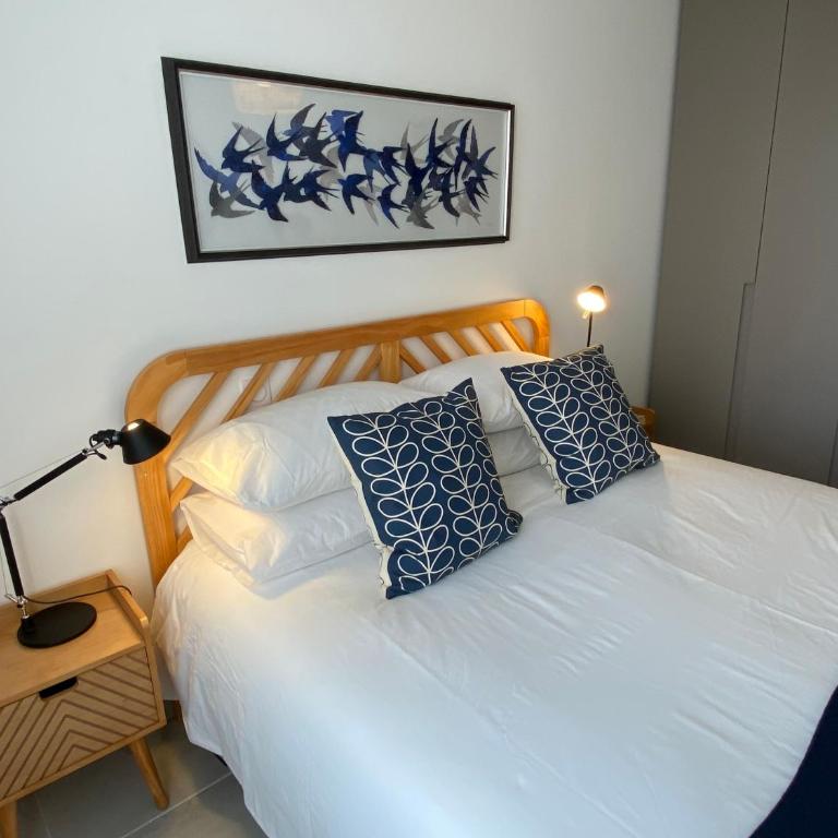 Fabulous Two-Bedroom Apartment with parking - Appartement - 26