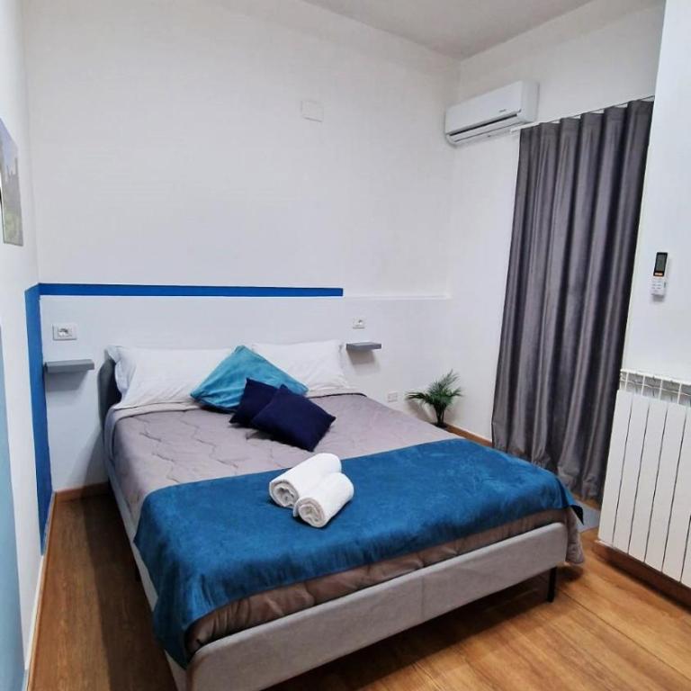 B&B ONE - Double Room with Private Bathroom - 17