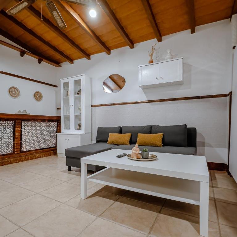 Apartamento Casco Antiguo Boutique Marbella - A 100m de la playa - One-Bedroom Apartment - 32