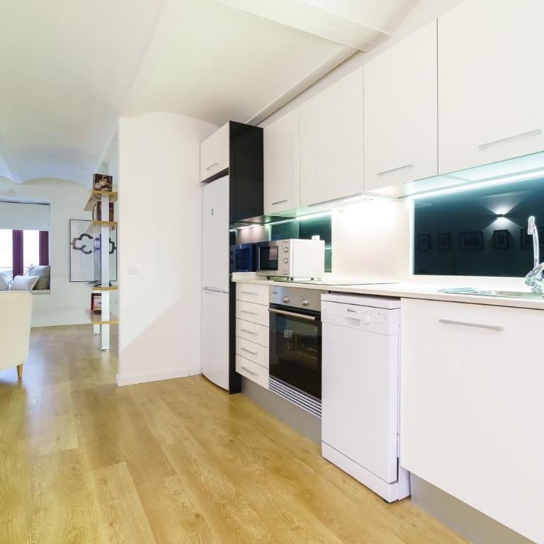 Valencia Luxury - Boutique Redonda - Apartment with Terrace - 9