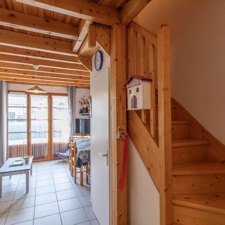 Appartement T4 7 pers, parking, proche stations ski - Maison 3 Chambres - 4