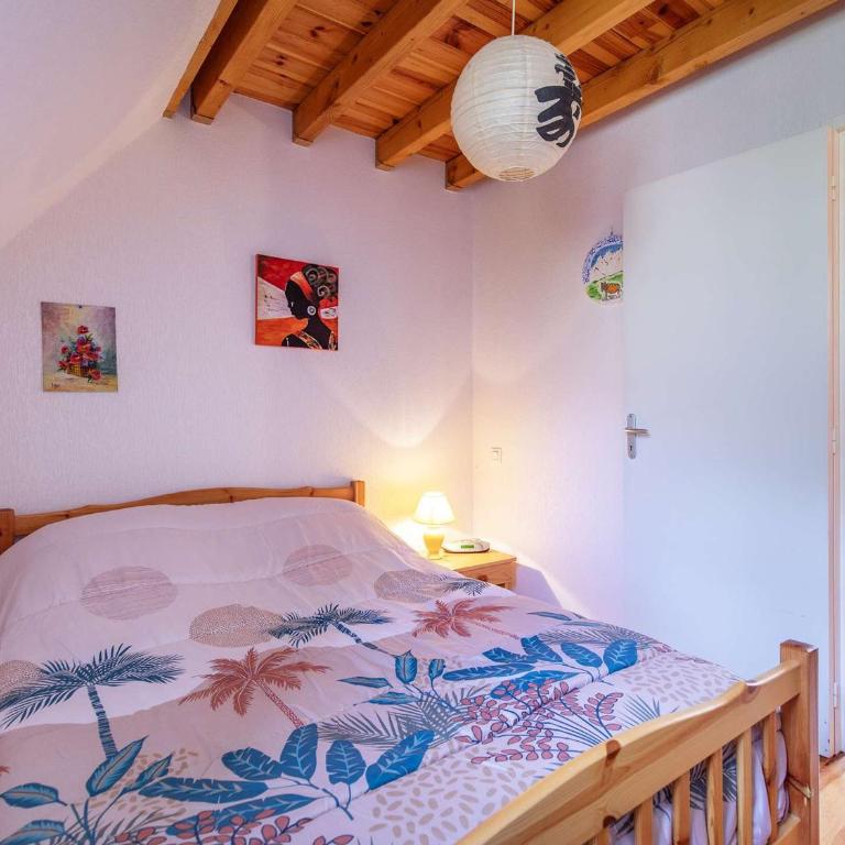 Appartement T4 7 pers, parking, proche stations ski - Maison 3 Chambres - 6