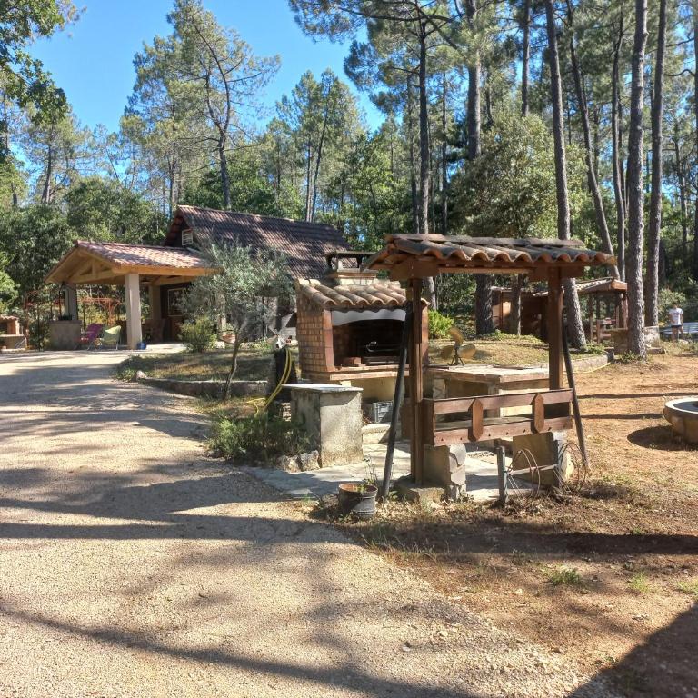 The Chalet VertVentoux - Charming Wooden Chalet for a Cozy and Relaxing Getaway - Chalet - 4