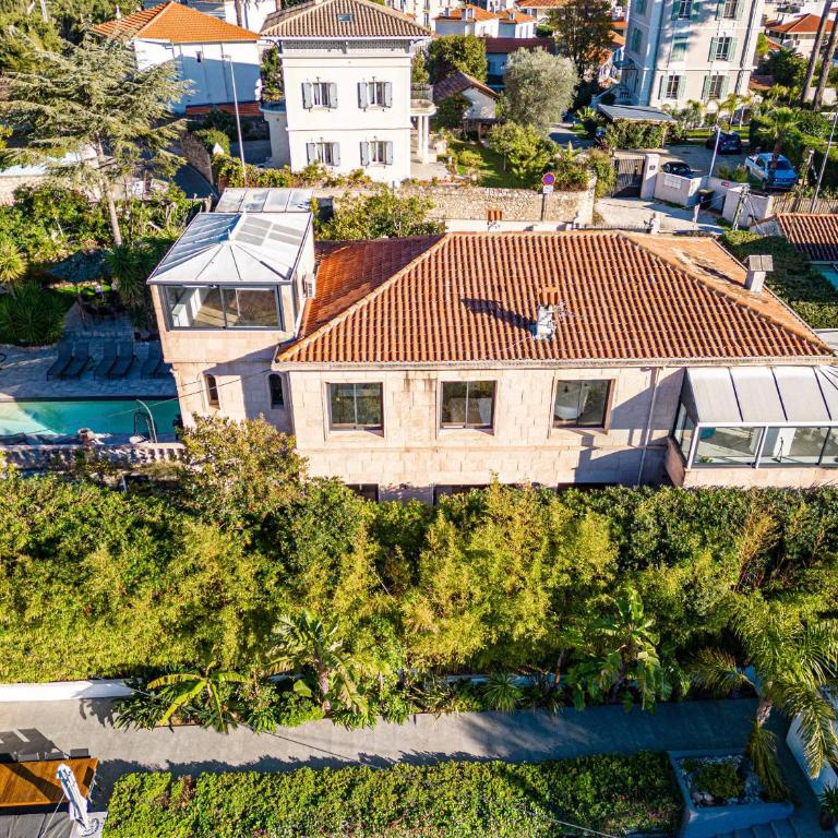 Magnifique Villa de Luxe Proche Centre - Villa avec Piscine Privée - 26