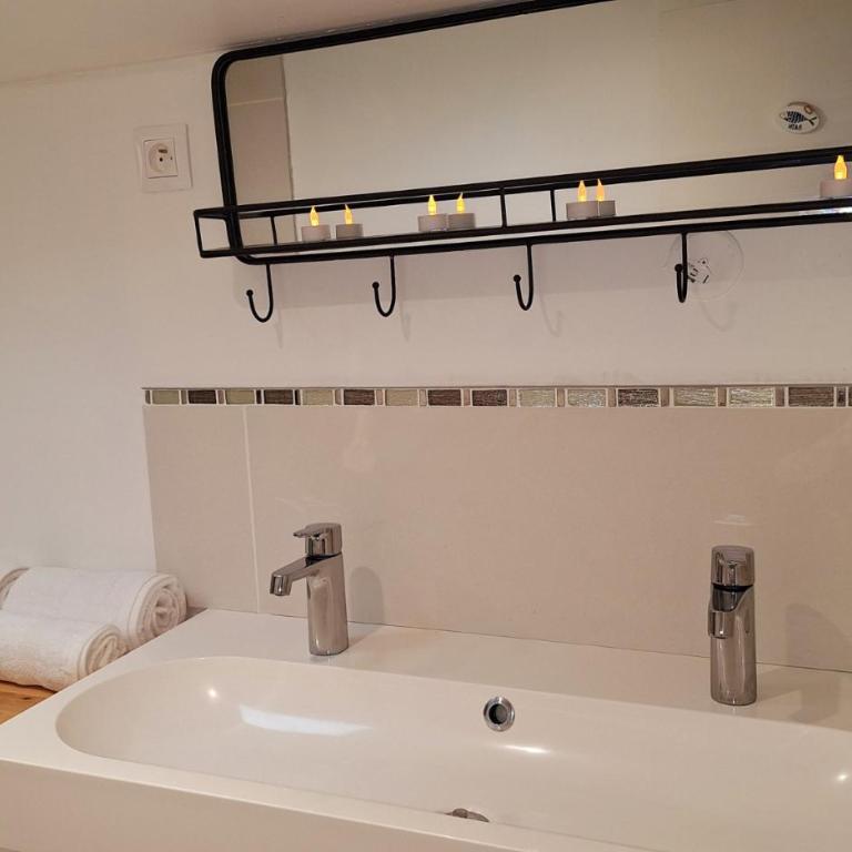 Maison Centre ville avec Jacuzzi - Maison 2 Chambres - 18