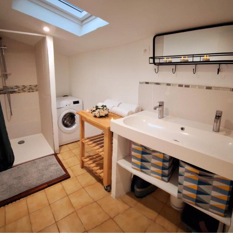 Maison Centre ville avec Jacuzzi - Maison 2 Chambres - 16