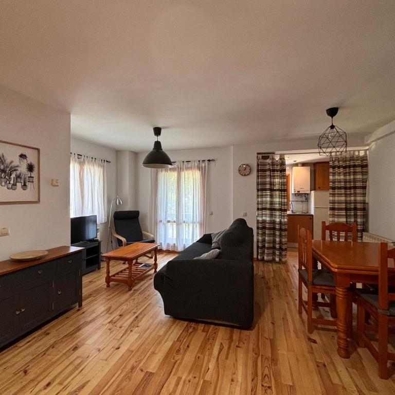 BPIRINEOS-Plan de Están - Apartamento de 2 dormitorios - 3