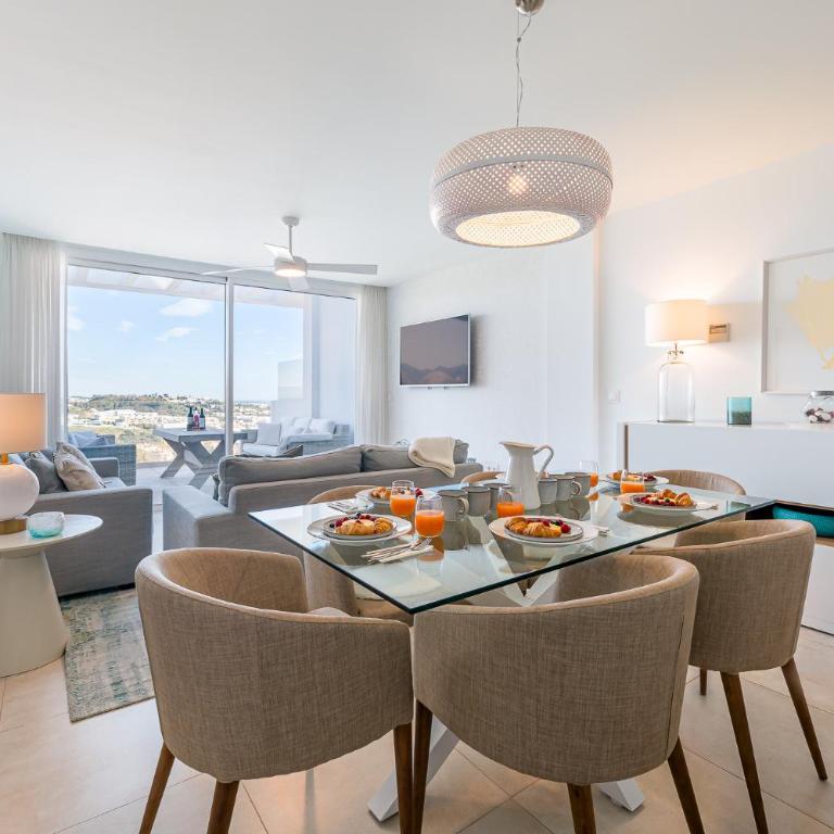 797 HOLIDAY RENTALS - Moderno apartamento con hermosa vista - Apartment with View - 8