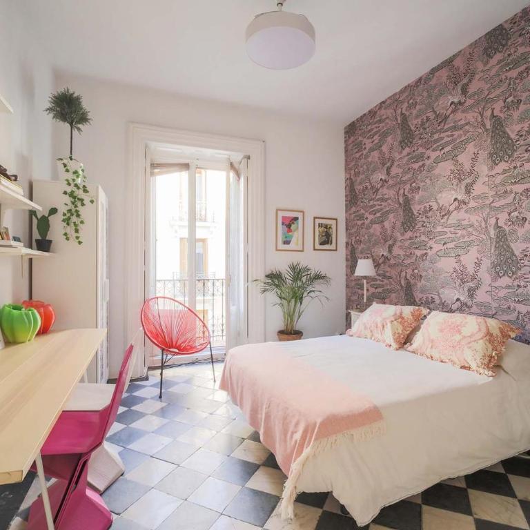 The SECRET PALACE - One-Bedroom Apartment with Balcony and City View - 14