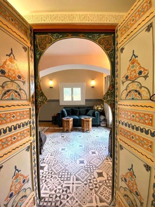 Traditional Riad Camargue Arles - Two-Bedroom Apartment - 13