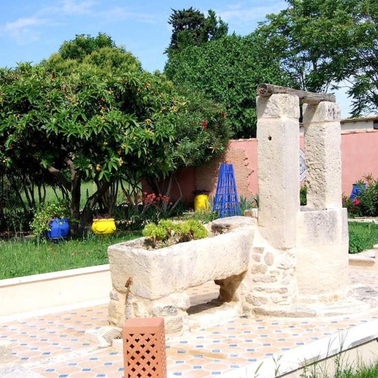 Traditional Riad Camargue Arles - Two-Bedroom Apartment - 56