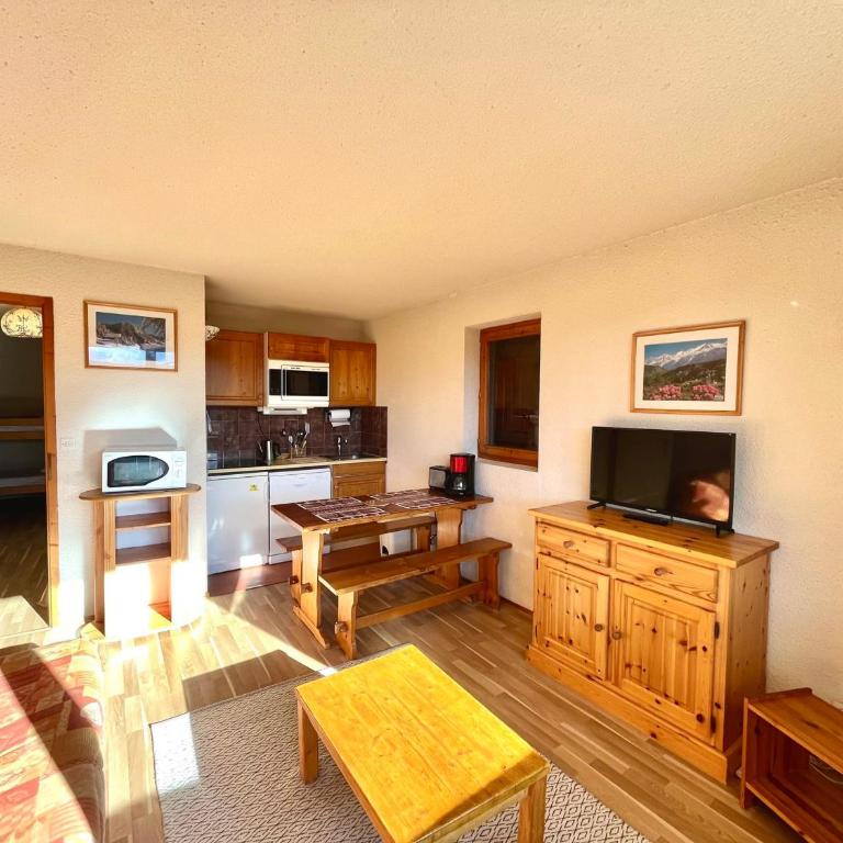 Appartement 2 pièces avec balcon et casier à skis - FR-1-505-207 - Apartment - 3