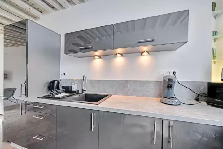 Loge de l'Opéra à 200 m du Palais des Papes - Apartment mit 1 Schlafzimmer - 35