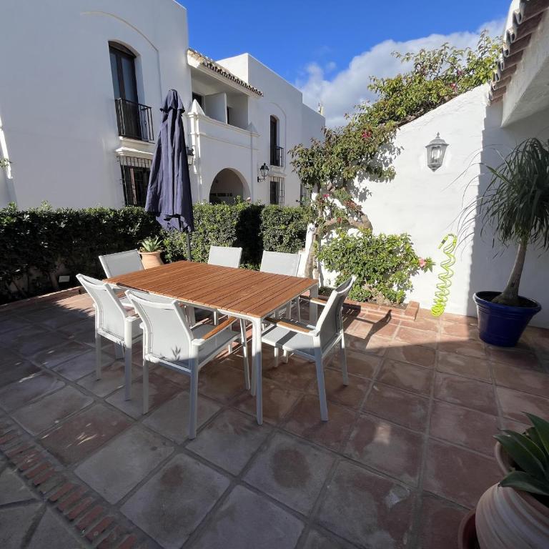 Estepona - Playa - Villa de 2 dormitorios con terrazas al lado del mar AL7 - Apartamento - 5