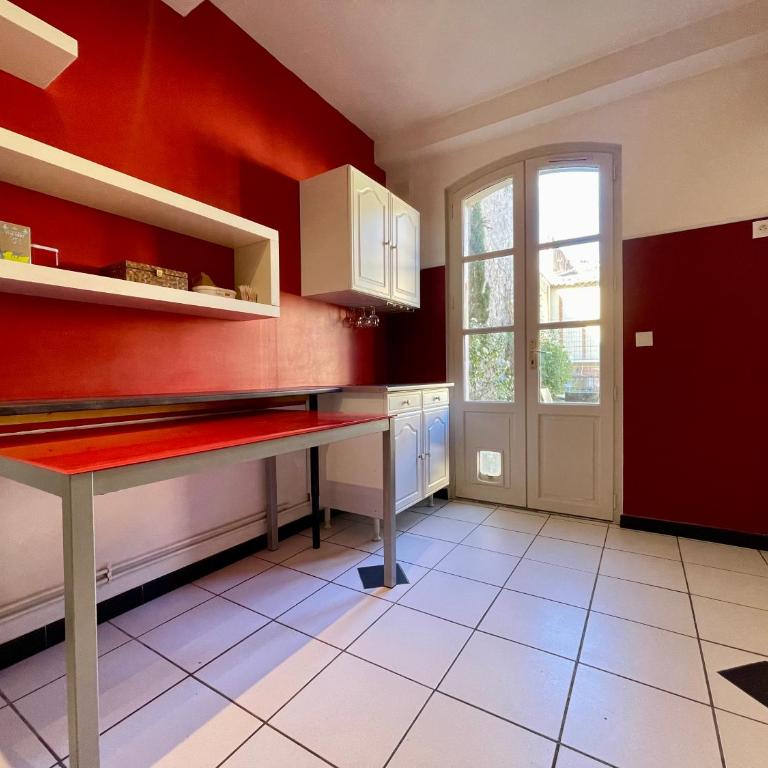 Côté Cité appartements - Parking privé - 100m Cité médiévale - Three-Bedroom House - 11